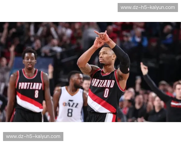 撕裂之城的孤胆英雄对决紫金王朝的荣耀传承：开拓者vs湖人，一场永不落幕的西部史诗